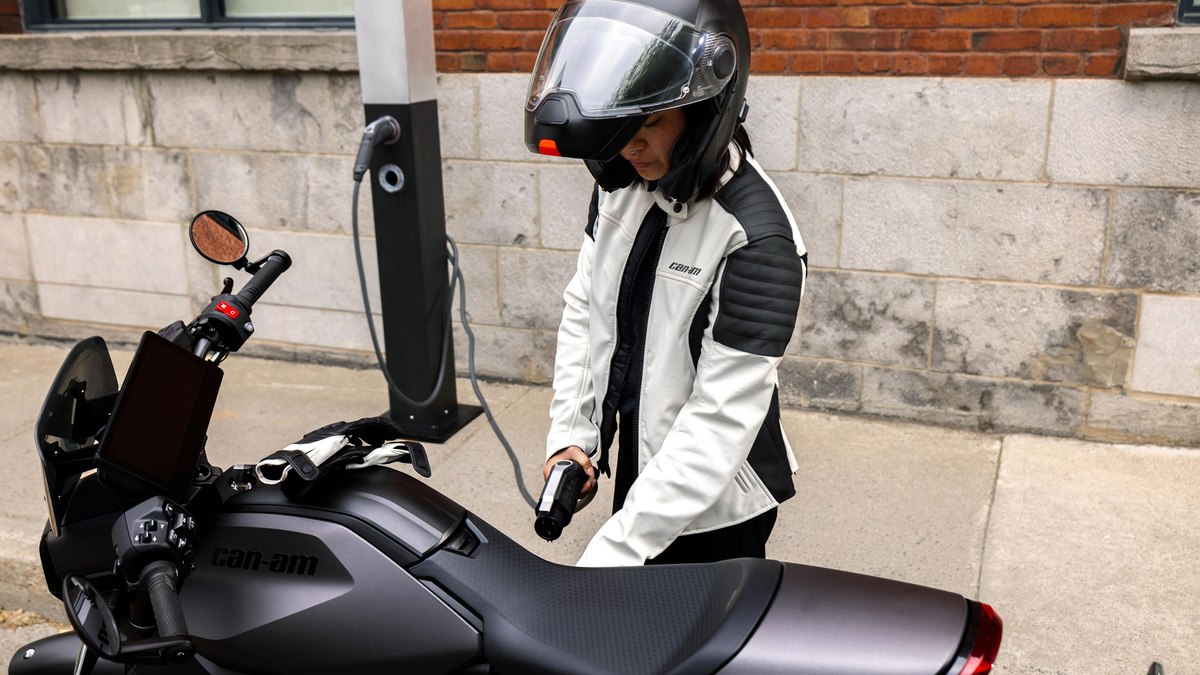 Can-Am Pulse electric motorcycle photographed on the road by Can-Am