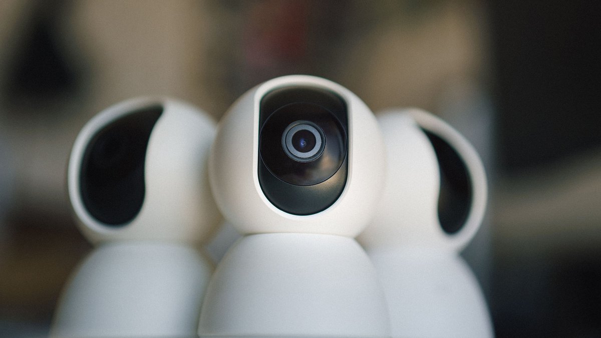 Camera recording in open gate mode showing full sensor area