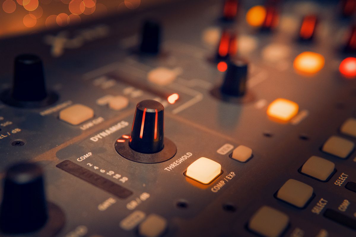 Content creator gear bundle — microphone, lighting, camera for YouTube