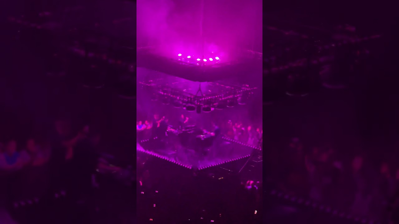 Nine Inch Nails Live: “Closer” on the Peel It Back Tour